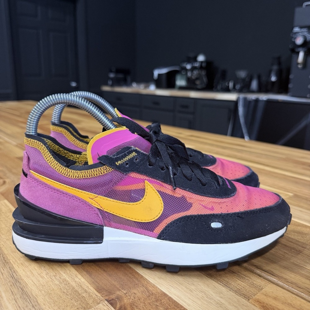 Nike Waffle One Trainers Womens Size 6.5 Active Fuchsia DC2533-600 Running